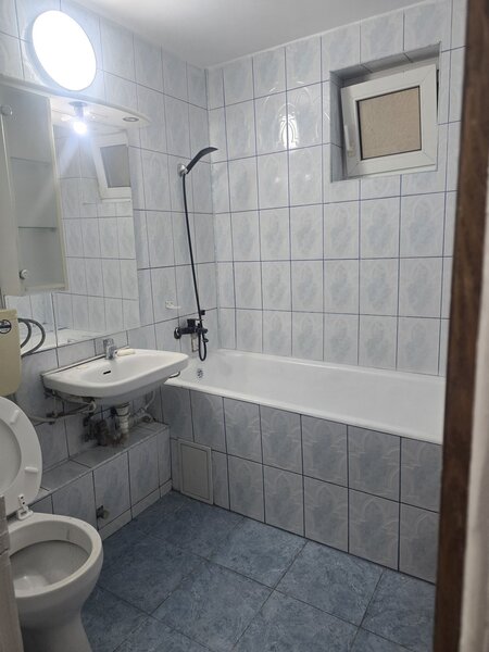 Basarabiei, Pescarusului, apartament 3 camere.