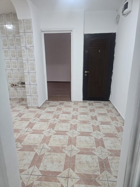 Basarabiei, Pescarusului, apartament 3 camere.