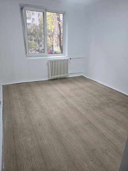 Basarabiei, Pescarusului, apartament 3 camere.